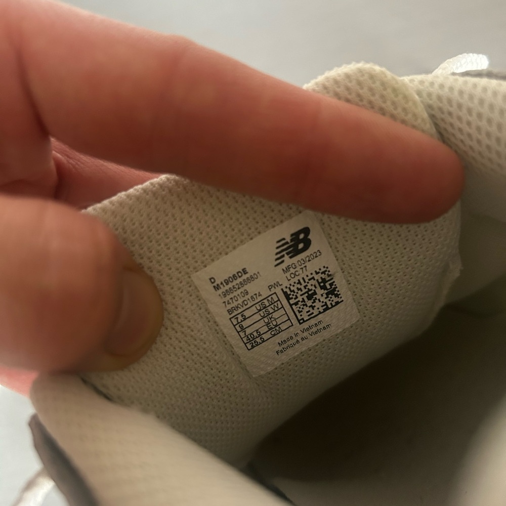 New Balance 1906D Protection Pack White & Cream Sneakers - Picture 8 of 8